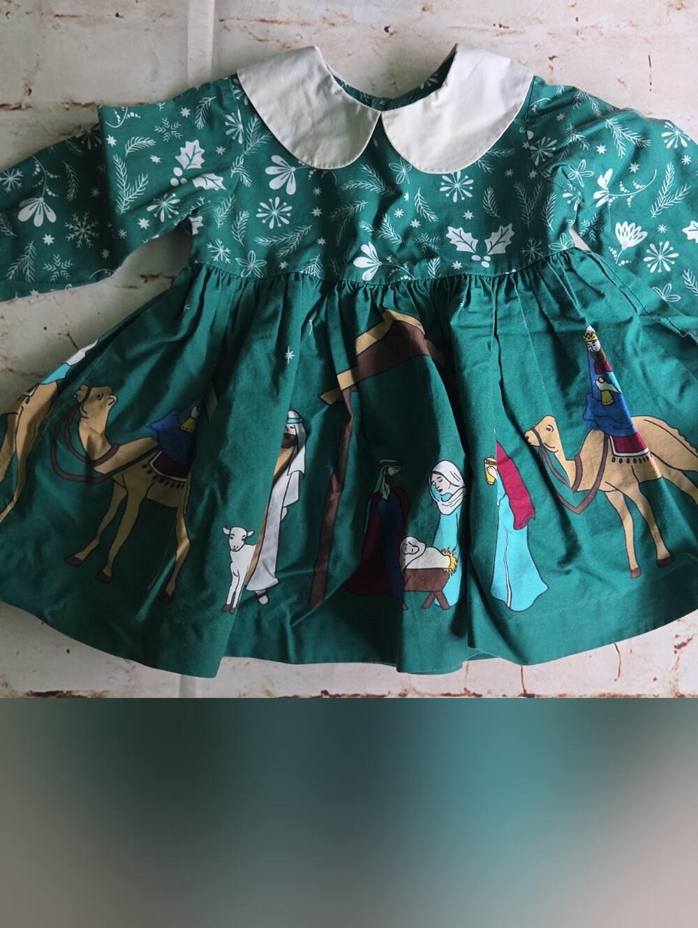 Green Holiday Print Girls' Dress with White Collar